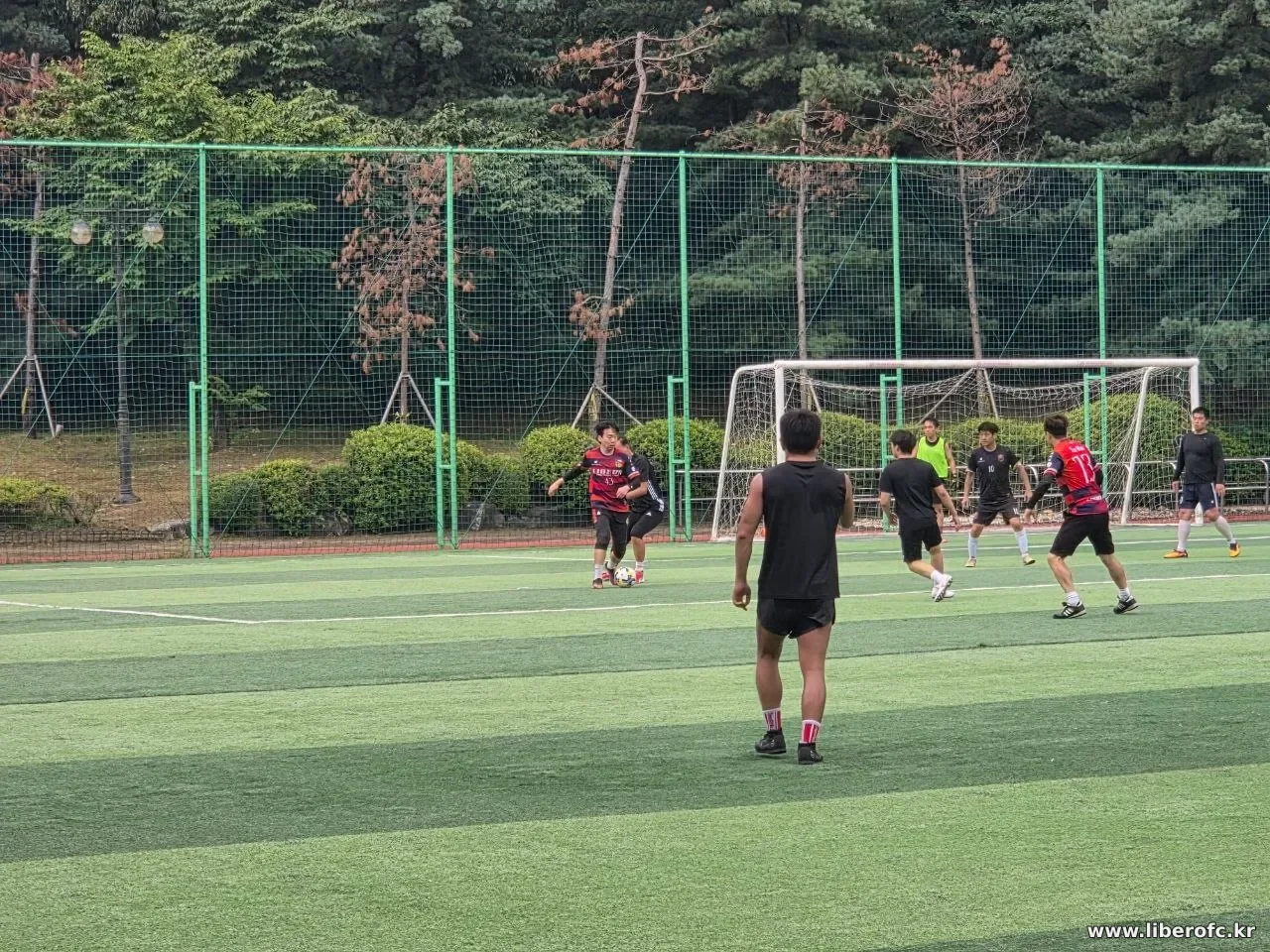 팀원들의 밝은 표정